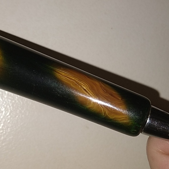 Cool Butterscotch&Green Bakelite Handled Bottle Opener(Vintage) - Picture 5 of 17